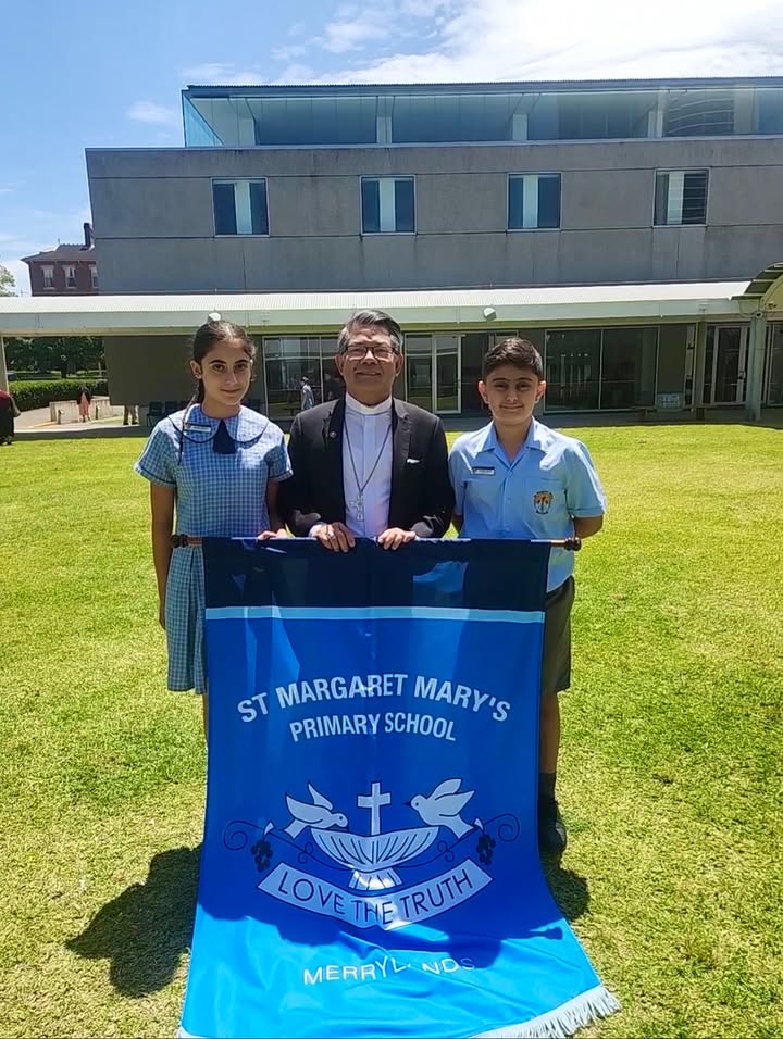 122123346914193578_122265595328193578-1